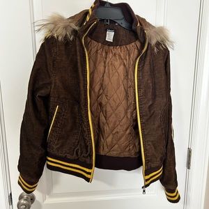 Cute! Corduroy jacket with fur